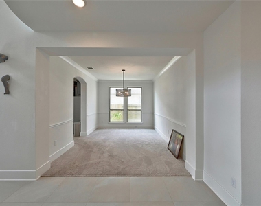 6211 Shore Ridge Court - Photo Thumbnail 6