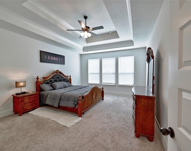 6211 Shore Ridge Court - Photo Thumbnail 19