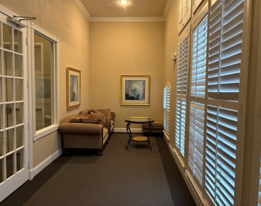 7575 Kirby Drive - Photo Thumbnail 26