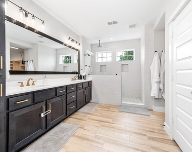 3102 Somerset Levens Lane - Photo Thumbnail 17