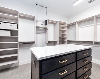 3102 Somerset Levens Lane - Photo Thumbnail 15