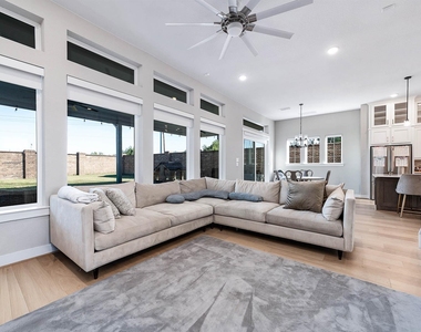 3102 Somerset Levens Lane - Photo Thumbnail 7
