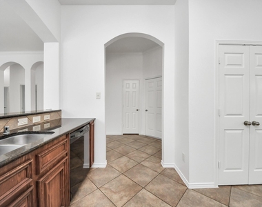 15 Palm Desert Drive - Photo Thumbnail 2