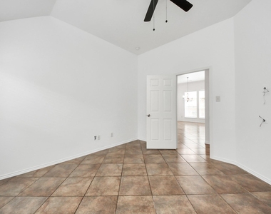 15 Palm Desert Drive - Photo Thumbnail 22