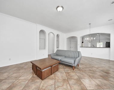 15 Palm Desert Drive - Photo Thumbnail 10