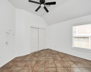 15 Palm Desert Drive - Photo Thumbnail 21