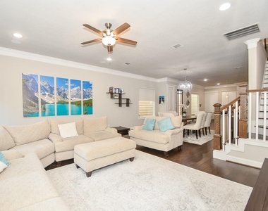 5611 Petty Street - Photo Thumbnail 7