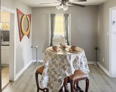 5313 Avenue K - Photo Thumbnail 8