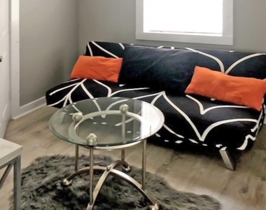 5313 Avenue K - Photo Thumbnail 4