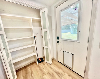 4410 Jackson Street - Photo Thumbnail 23