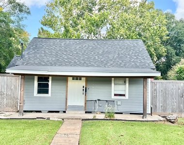 4410 Jackson Street - Photo Thumbnail 2