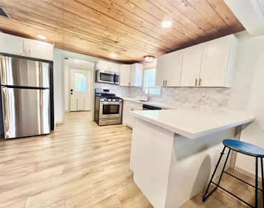 4410 Jackson Street - Photo Thumbnail 14