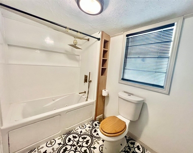 4410 Jackson Street - Photo Thumbnail 28
