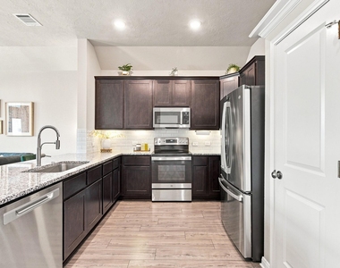 10635 Natural Pond Road - Photo Thumbnail 4
