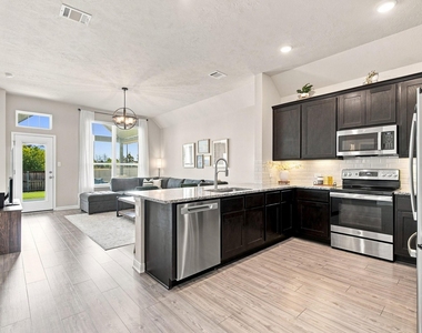 10635 Natural Pond Road - Photo Thumbnail 3