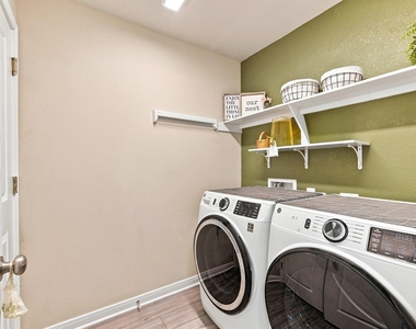 10635 Natural Pond Road - Photo Thumbnail 15