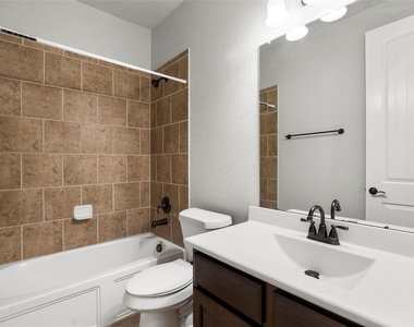 38 Estherwood Place - Photo Thumbnail 7
