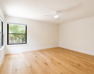 15 Mallard Glen Place - Photo Thumbnail 19