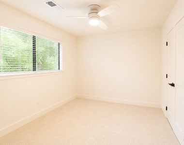 15 Mallard Glen Place - Photo Thumbnail 28