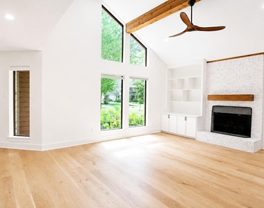 15 Mallard Glen Place - Photo Thumbnail 7