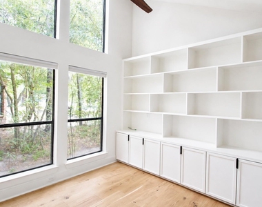 15 Mallard Glen Place - Photo Thumbnail 9