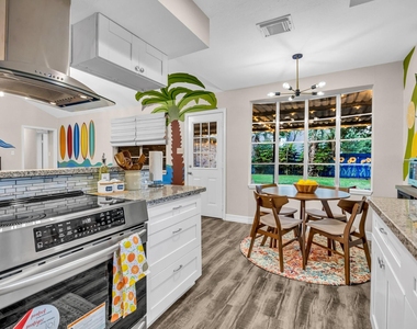 11011 Sagewillow Lane - Photo Thumbnail 15