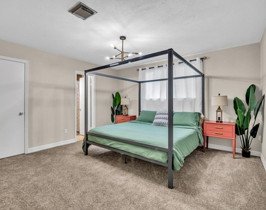 11011 Sagewillow Lane - Photo Thumbnail 23