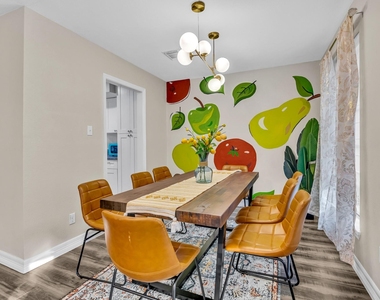 11011 Sagewillow Lane - Photo Thumbnail 7