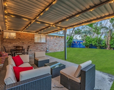 11011 Sagewillow Lane - Photo Thumbnail 34