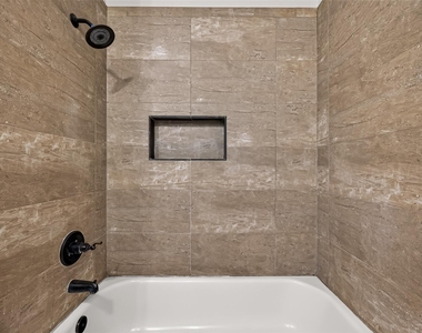 11710 N Petersham Drive - Photo Thumbnail 36