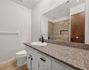 11710 N Petersham Drive - Photo Thumbnail 35