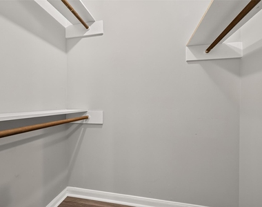 11710 N Petersham Drive - Photo Thumbnail 31