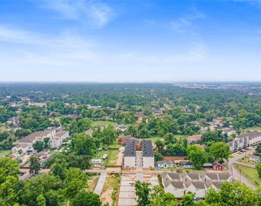 812 Elkhart Street - Photo Thumbnail 34