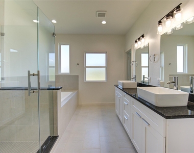 2922 El Fenice Lane - Photo Thumbnail 8
