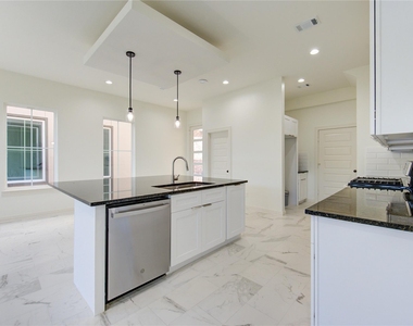 2922 El Fenice Lane - Photo Thumbnail 25