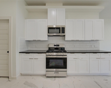2922 El Fenice Lane - Photo Thumbnail 27
