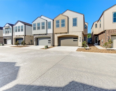 2922 El Fenice Lane - Photo Thumbnail 44