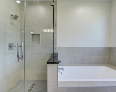 2922 El Fenice Lane - Photo Thumbnail 5