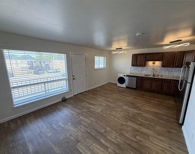 1529 Wirt Road - Photo Thumbnail 4