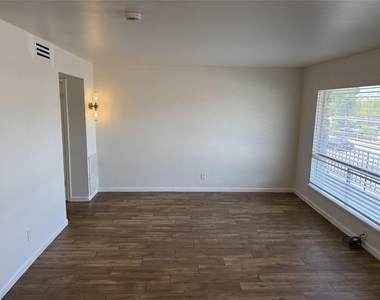 1529 Wirt Road - Photo Thumbnail 6
