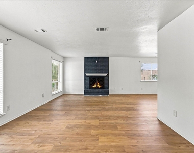 44 S Waxberry Road - Photo Thumbnail 3
