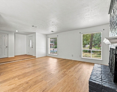 44 S Waxberry Road - Photo Thumbnail 4