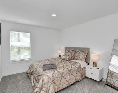 12320 Churchill Down Dr - Photo Thumbnail 13