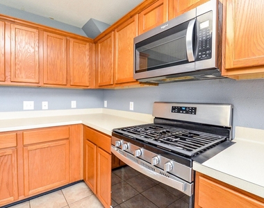 1910 Poco Drive - Photo Thumbnail 10