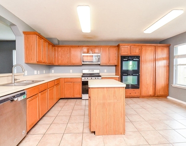 1910 Poco Drive - Photo Thumbnail 7
