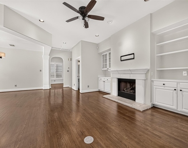 6308 Schuler Street - Photo Thumbnail 6