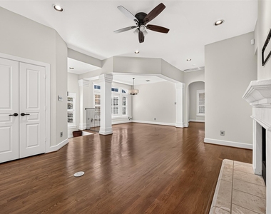 6308 Schuler Street - Photo Thumbnail 7