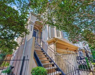 6308 Schuler Street - Photo Thumbnail 4