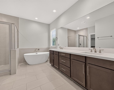 8802 Hollister Pine Court - Photo Thumbnail 42