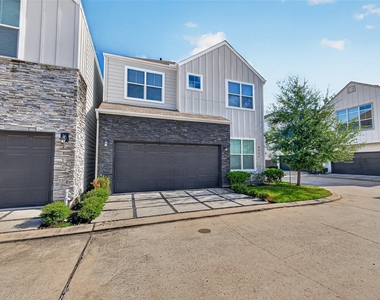 8802 Hollister Pine Court - Photo Thumbnail 1